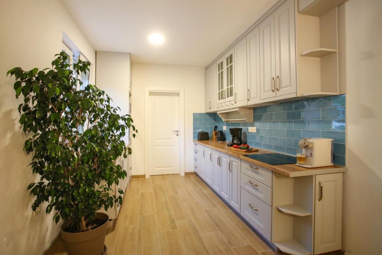 Villa Infinity מוסטר מראה חיצוני תמונה