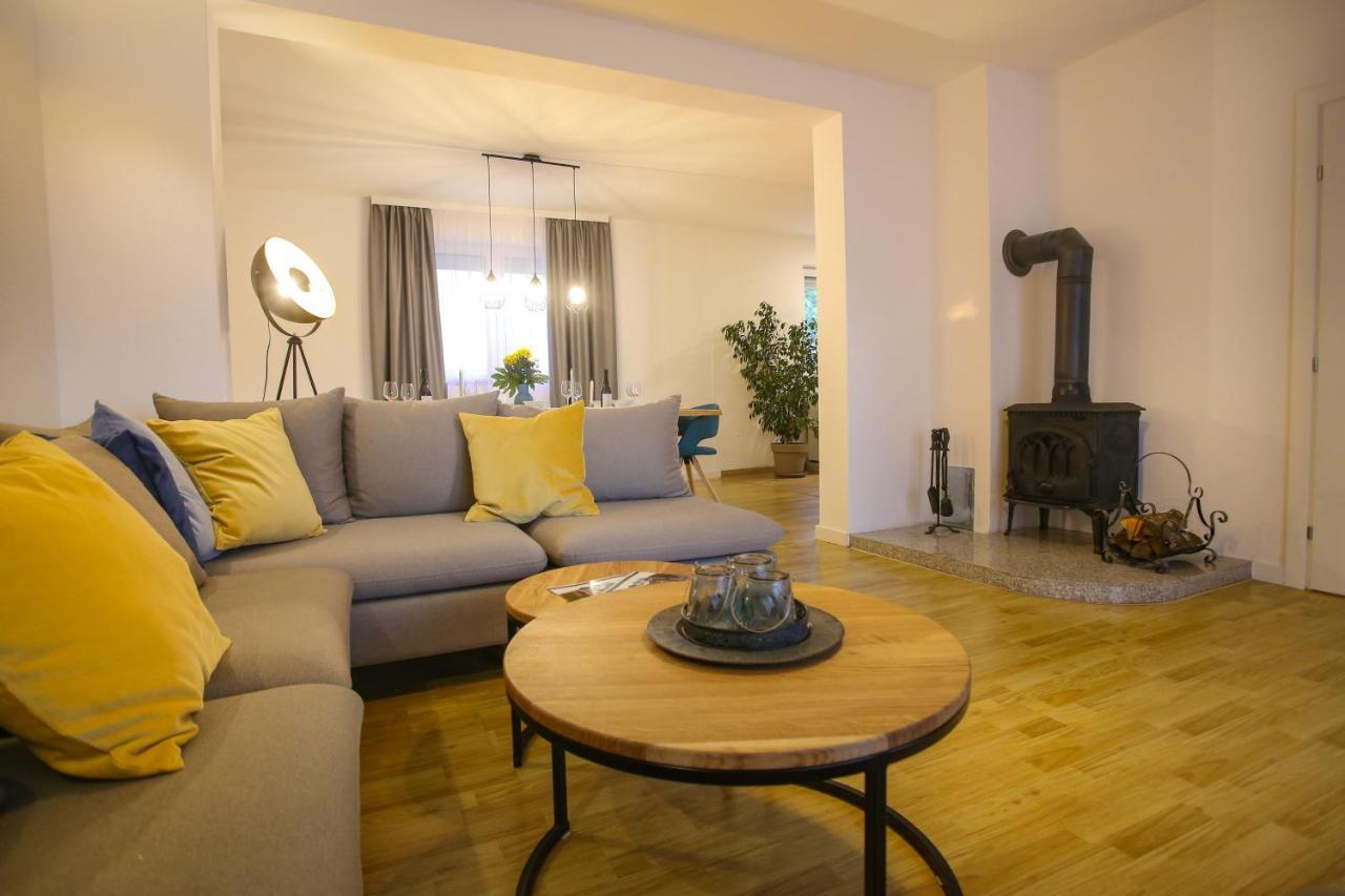 Villa Infinity מוסטר מראה חיצוני תמונה