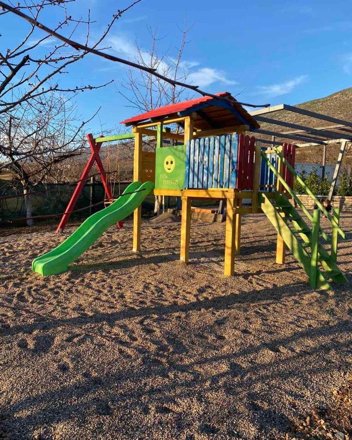 Villa Infinity מוסטר מראה חיצוני תמונה